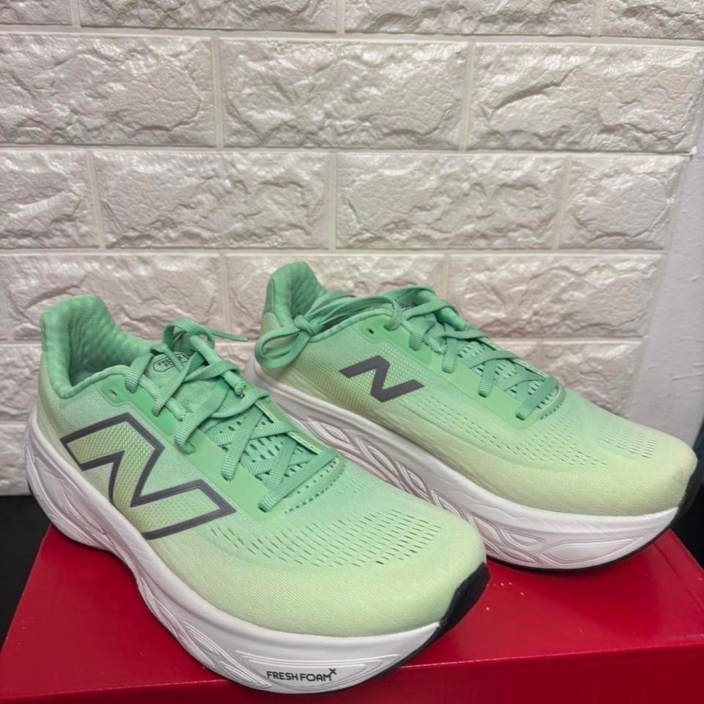 New balance Fresh Foam X 1080v14 Shoes electric jade size 8.5